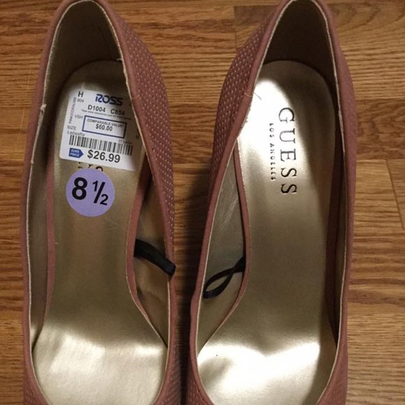 High Heels - Picture 2 of 2